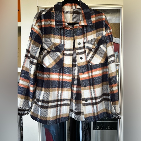 Jackets & Blazers - Plaid Shacket